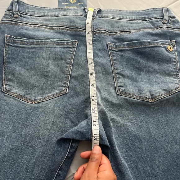 Democracy Curve Equality Skinny Jeans Size 10 Medium Wash Stretch Denim NWT - Picture 4 of 7